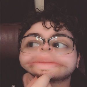 Meet your Posher, Juan